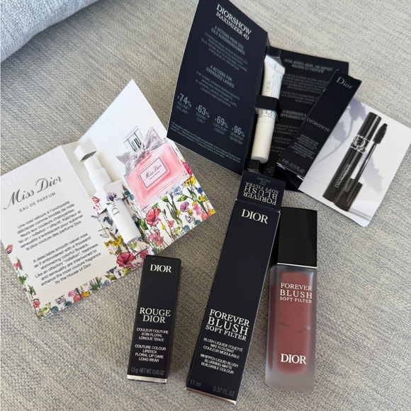 Dior Forever Blush Soft Filter02 Peony, rouge lipstick, mascara - Picture 8 of 11